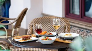 Carthay Circle Lounge - Alfresco Dining