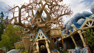 Chip 'n Dale Treehouse